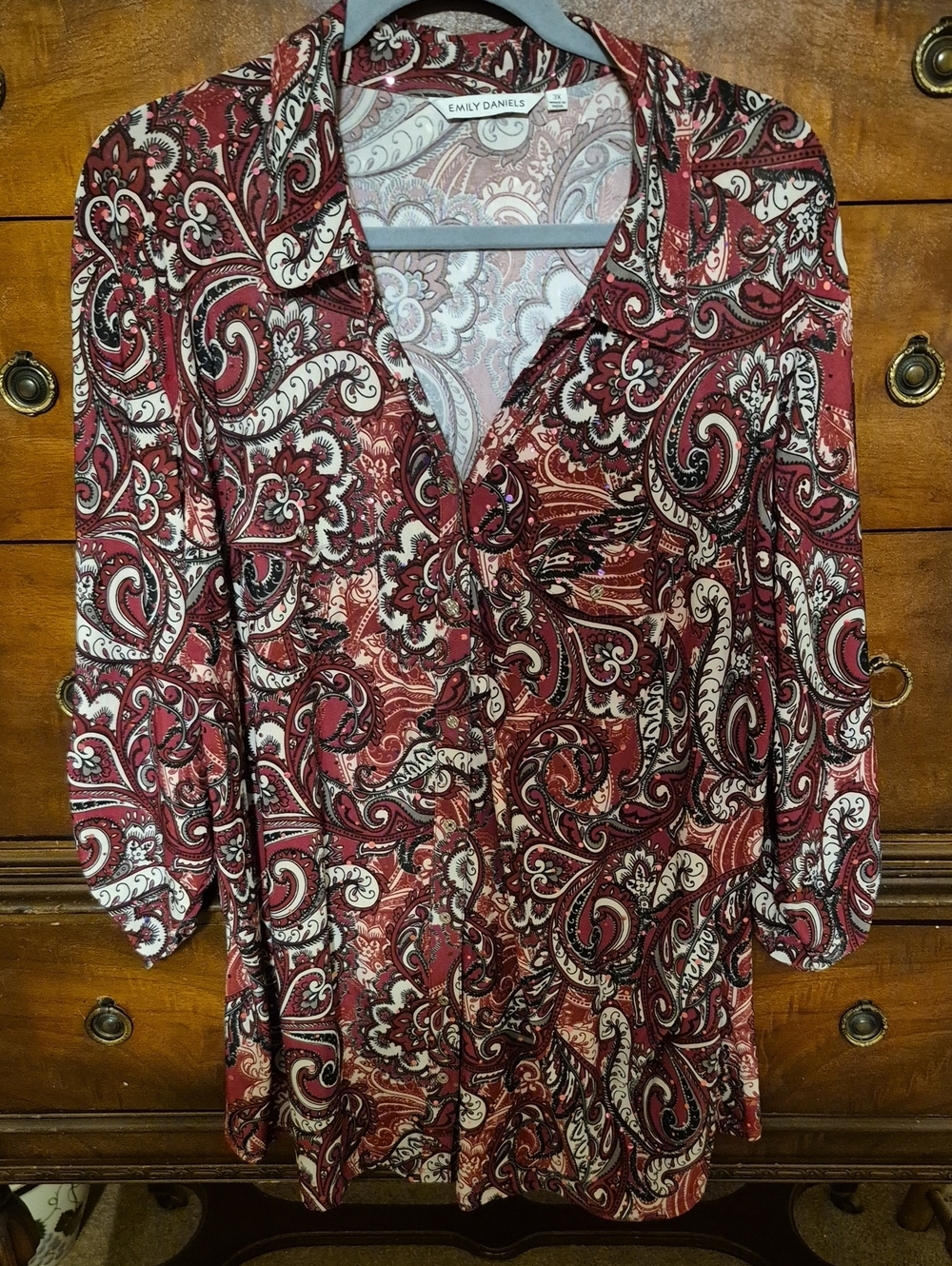 Emily Daniels Paisley Button-Front Tunic in Burgundy With Pink Sequins